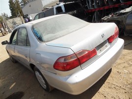 1999 HONDA ACCORD 4DOOR LX SILVER 2.3 AT A20257